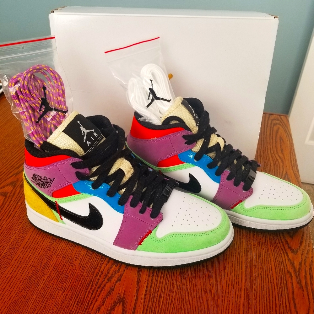 Women's Air Jordan 1s Mid